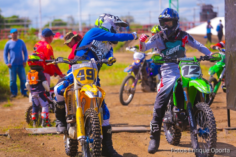 MOTOCROSS